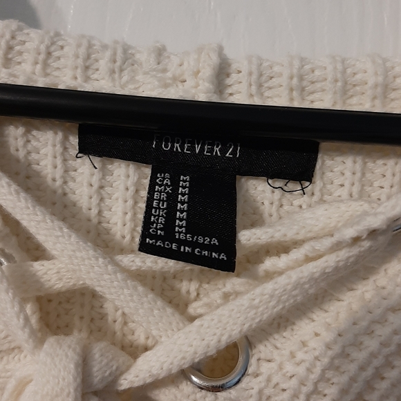 Cropped knitted sweater - Picture 2 of 2